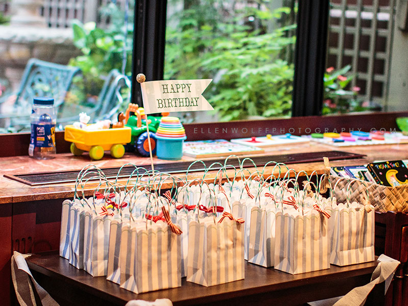 party favors for 2 year olds